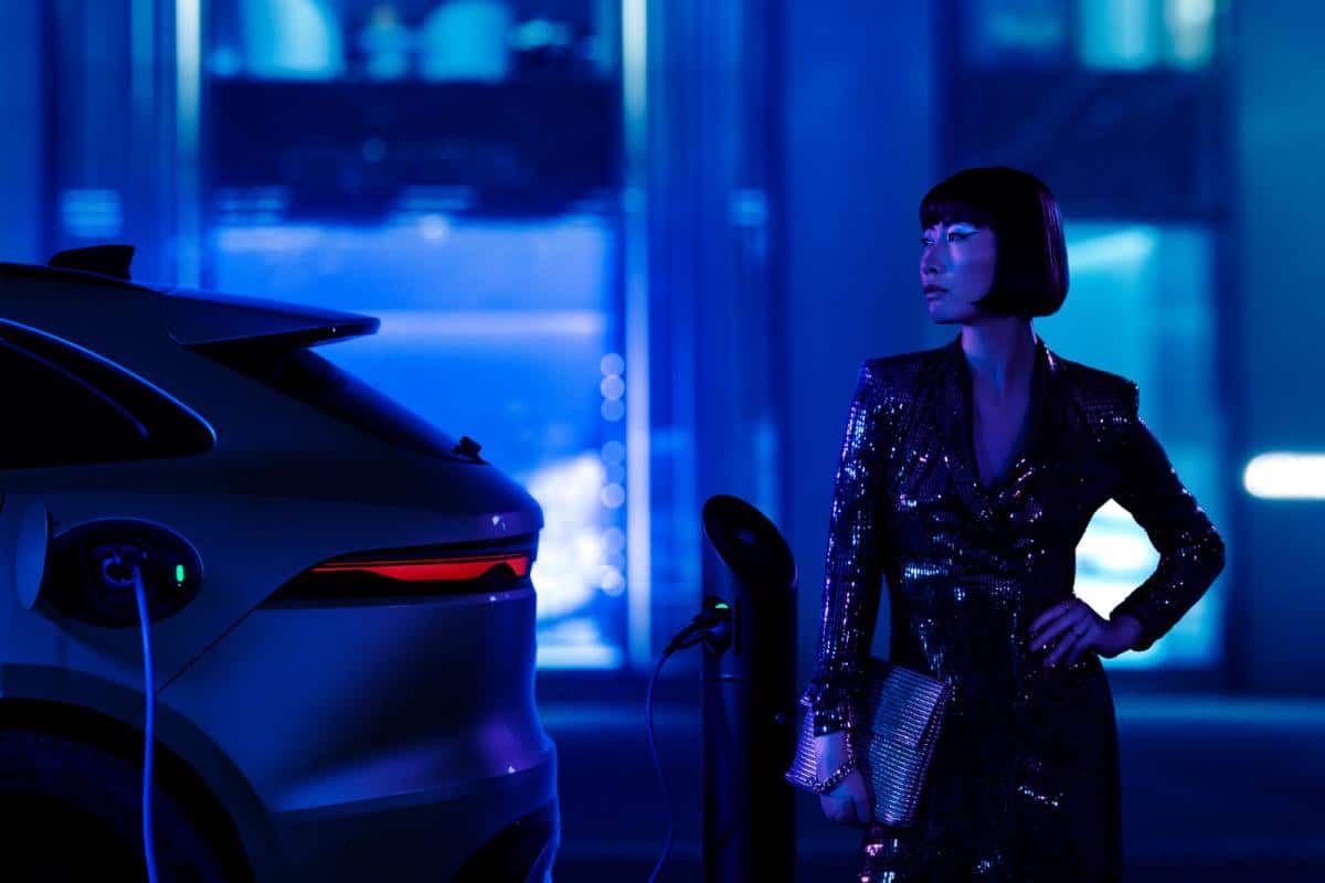 20 Percent More Range for the 2024 Jaguar F-Pace PHEV